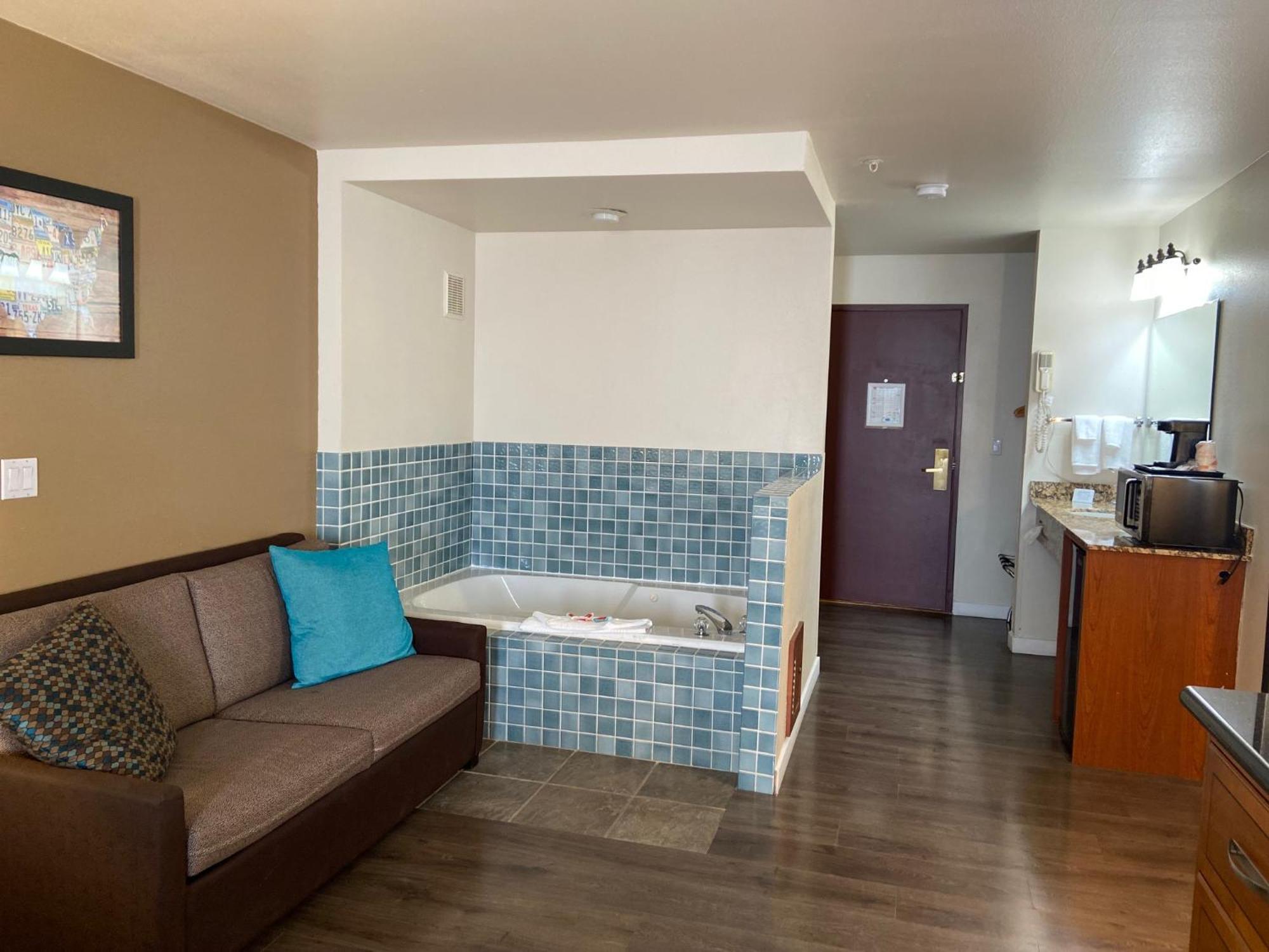 Toppenish Inn And Suites Esterno foto