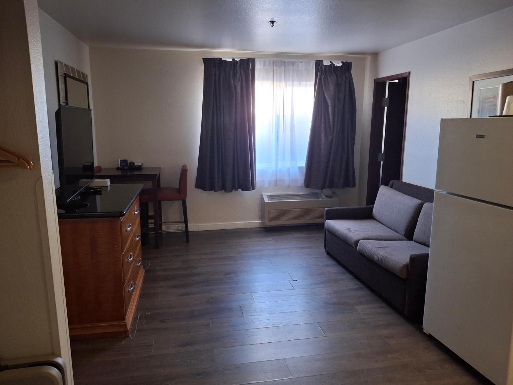 Toppenish Inn And Suites Esterno foto