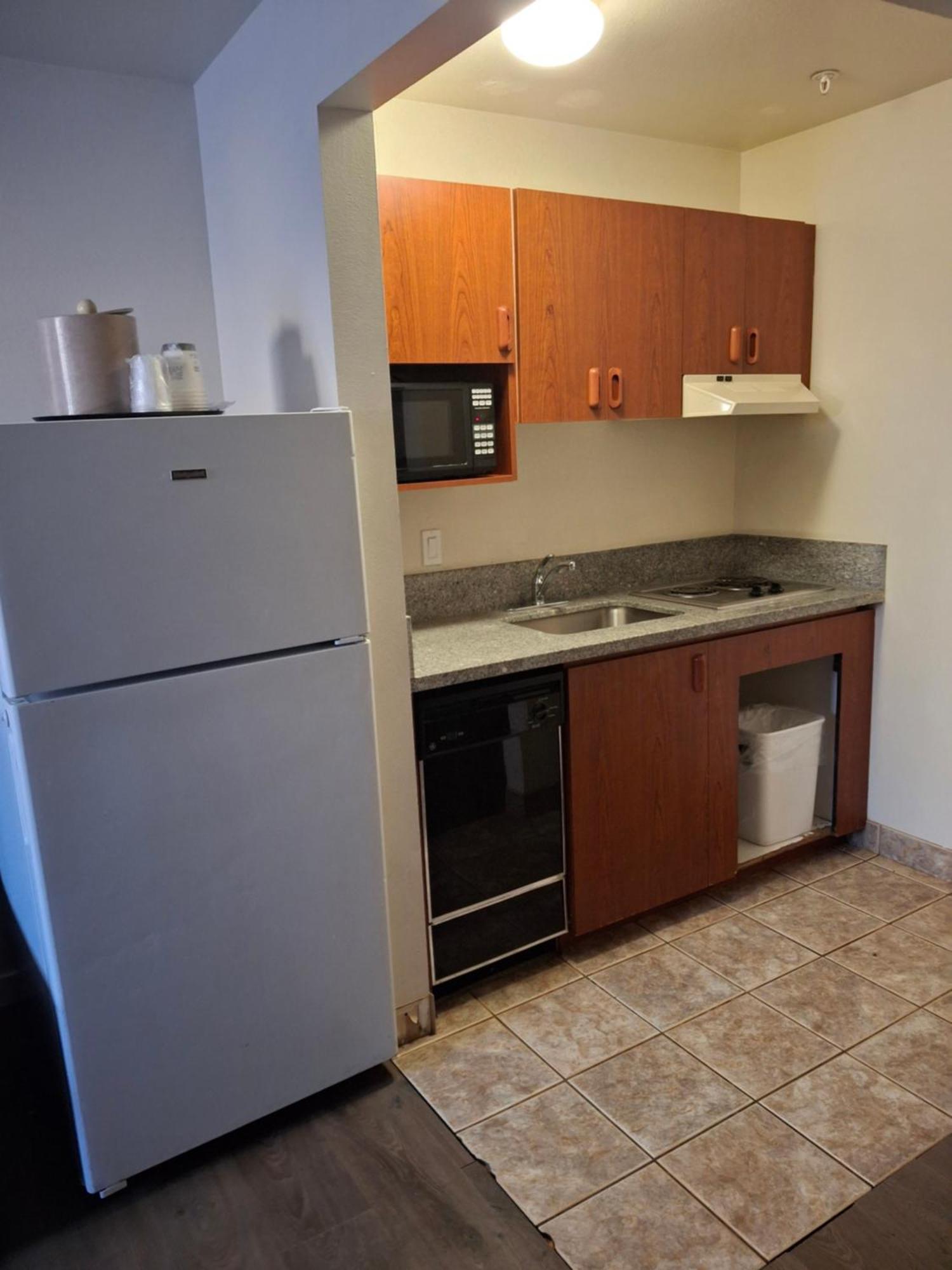 Toppenish Inn And Suites Esterno foto